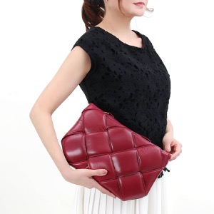 ボッテガヴェネタ (ボッテガ・ヴェネタ) クラッチバッグ/セカンドバッグ/ポーチ バッグ レディース マキシイントレチャート アマラントパープルピンク 593019 VA9L1 6215 BOTTEGA VENETA