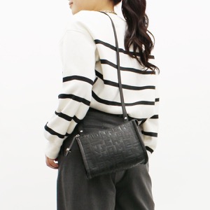 ロンシャン ショルダーバッグ/クロスボディ バッグ レディース ラ ボヤジューズ モノグラム ブラック 10046 HNG 001 LONGCHAMP