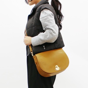 ロンシャン ショルダーバッグ/クロスボディ バッグ レディース カヴァルケード ナチュラルキャメルブラウン L1396 956 016 LONGCHAMP