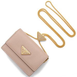 プラダ マネークリップ付サフィアーノトライアングル 財布 現行品