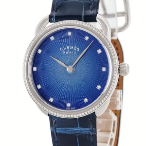 エルメス アルソー AR5.330 053348WW00 ブルー ラウンド 純正ダイヤ ドット ギヨシェ メタリック クオーツ