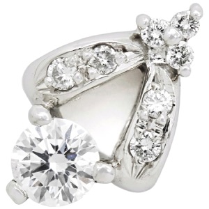 ペンダントトップ ペンダントヘッド ダイヤモンド Pt900 シルバー ネックレストップ チャーム プラチナ900  ダイヤ  中古