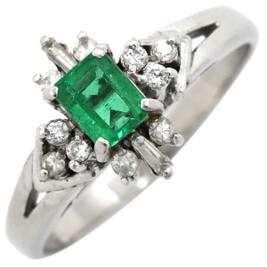 リング 指輪 エメラルドリング Pt900 シルバー ダイヤ 緑 グリーン  中古