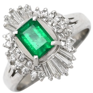 リング 指輪 エメラルド ダイヤモンド リング Pt900 シルバー グリーン 緑 プラチナム  中古