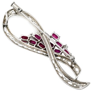 ブローチ ルビー ダイヤ K18WG シルバー 赤 レッド  中古