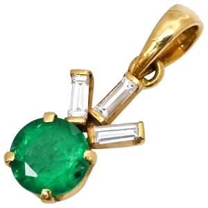 ペンダントトップ エメラルド ダイヤ K18YG グリーン 緑 ネックレストップ ラウンドカット Au750 18K 18金  中古