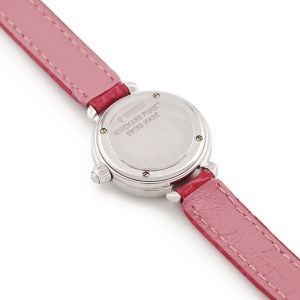 オーデマピゲ ラウンド ドレスウォッチ OH済 K18WG無垢 純正ダイヤ シェル ギョウシェ クオーツ