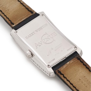 ハリーウィンストン アヴェニューC ミッドサイズ 331.UQWL.MD.D3.1 K18WG無垢 純正ダイヤ シェル クオーツ