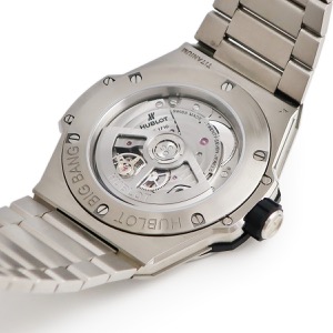 ウブロ ビッグバン インテグレーテッド タイムオンリー チタニウム 456.NX.0170.NX デイト 自動巻き