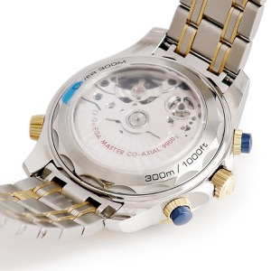 オメガ シーマスター ダイバー 300M クロノグラフ 44MM 210.20.44.51.03.001 未使用 K18YG×SS コンビ 自動巻き