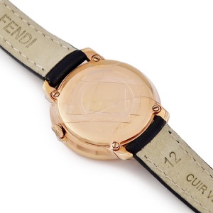 フェンディ エフ イズ フェンディ ラナウェイ 28MM F710521011 未使用 ブラック×ゴールド クオーツ