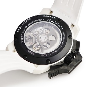 グラハム クロノファイター スーパーライト カーボン スケルトン 2CCCK.W01A 未使用 クロノグラフ 自動巻き