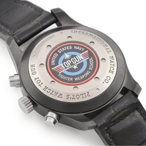 IWC パイロットウォッチ クロノグラフ トップガン IW388001 ブラック デイデイト 限定 自動巻き