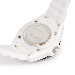 シャネル J12 クチュール 33ｍｍ H9763 新品同様 ホワイト 白 逆回転防止ベゼル 数量限定モデル クオーツ