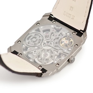 ブルガリ オクト フィニッシモ スケルトン 102714/BGO40TLXTSK 新同品 オクタゴン 極薄 軽量 グレー Ti 手巻き