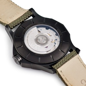 コルム アドミラルズカップ レジェンド 42 395.107.98/0617 AV17 ブラックPVD デイト 信号旗 12角形 自動巻き