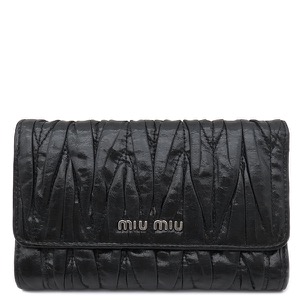 ミュウミュウ 三つ折り財布 マテラッセ レザー ブラック 黒  中古