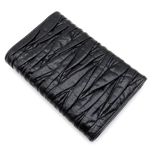 ミュウミュウ 三つ折り財布 マテラッセ レザー ブラック 黒  中古