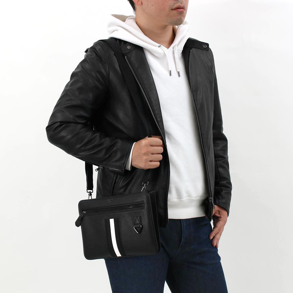 バリー ショルダーバッグ セカンドバッグ クラッチバッグ バッグ メンズ ブラック Milvar 00 21年秋冬新作 Bally ブランド腕時計通販なら ブルークウォッチカンパニー 心斎橋店