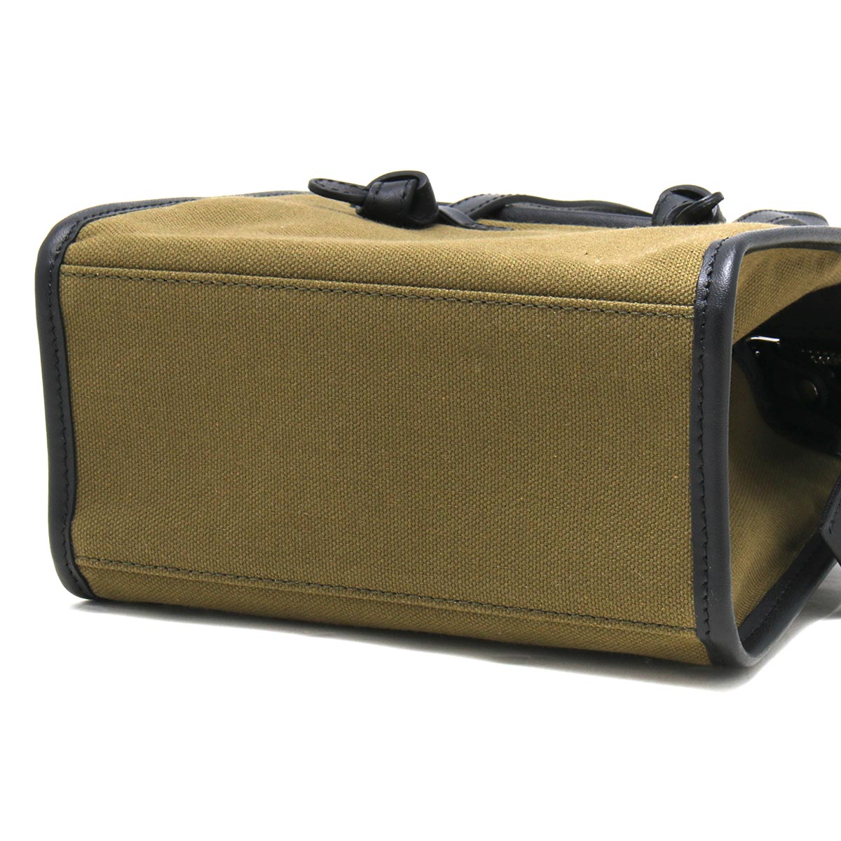 ジャンニキアリーニ ショルダーバッグ/ハンドバッグ/クロスボディ