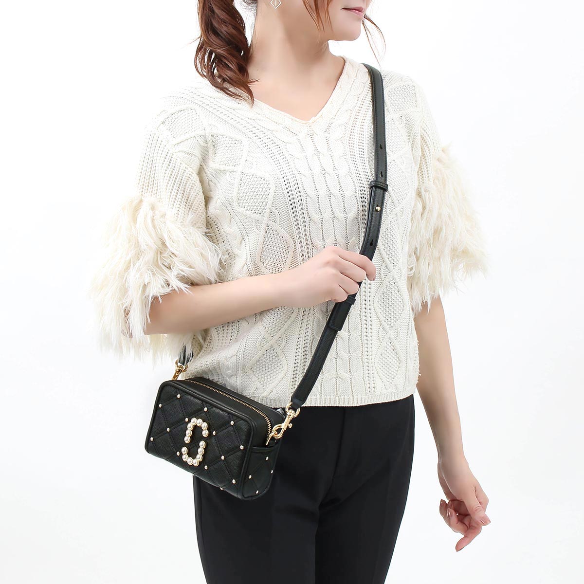 マークジェイコブス ショルダーバッグ クラッチバッグ バッグ レディース ザ クィルティド ソフトショット 17 パール ブラック M 001 Marc Jacobs ブランド腕時計通販なら ブルークウォッチカンパニー 心斎橋店