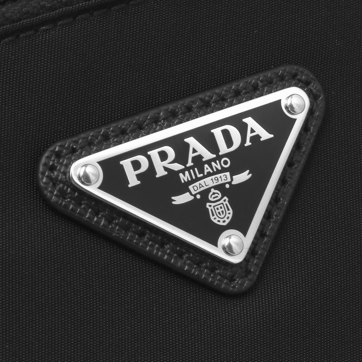 プラダ セカンドバッグ/クラッチバッグ/トラベルポーチ バッグ メンズ レディース テスート サフィアーノ 三角ロゴプレート ブラック 2NA029  064 F0002 PRADA