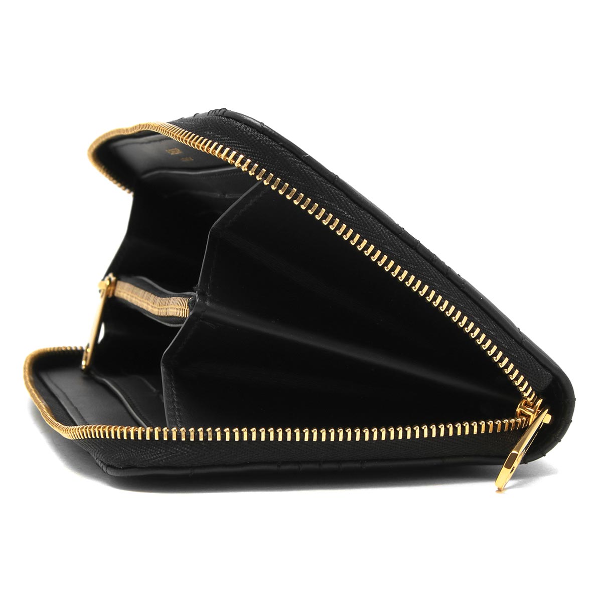 【美品】BURBERRY バーバリー LOLA キルティングウォレット 長財布 バーバリー BURBERRY 8062340 長財布 LS LOLA ZIP WALLET QXC