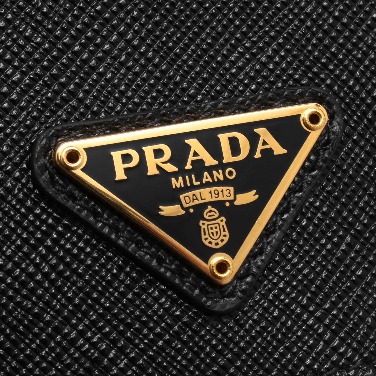プラダ カードケース/ドキュメントケース レディース サフィアーノ トライアングル 三角ロゴプレート ブラック 1MB025 QHH F0002  PRADA