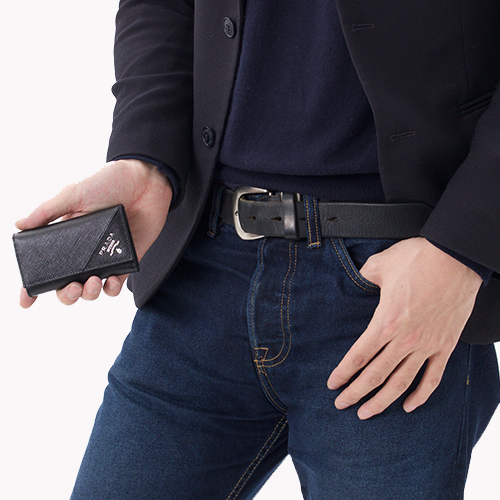 プラダ キーケース メンズ サフィアーノ メタル ブラック 2pg222 Qme F0002 Prada ブランド腕時計通販なら ブルークウォッチカンパニー 心斎橋店